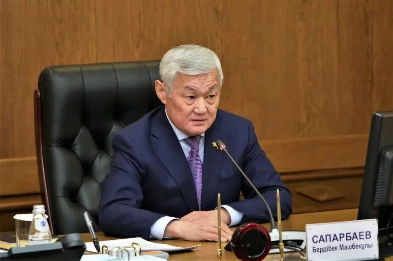 Не снижать заданных темпов в экономике региона поручил Бердибек Сапарбаев