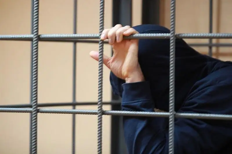 Подозреваемого в изнасиловании 13-летней школьницы задержали в Алматинской области