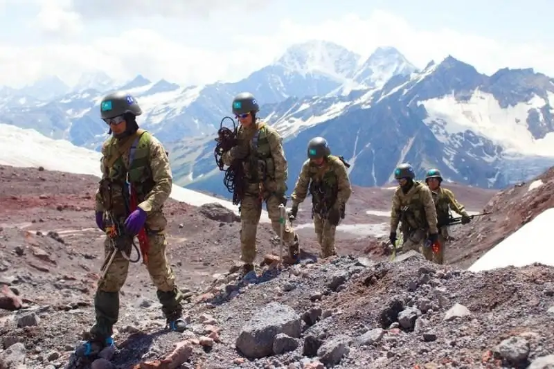 Военнослужащие РК взойдут на самую высокую вершину Европы - Эльбрус