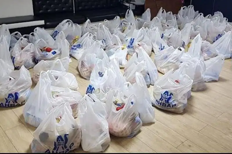 Спортсмены помогают малоимущим семьям и пенсионерам в Актобе