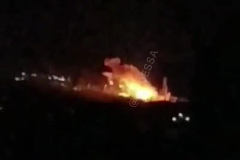 Взрыв произошел на нефтеперерабатывающем заводе в Украине