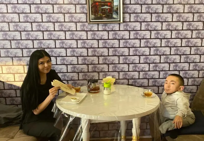 Донерную в Таразе открыл житель города с ограниченными возможностями