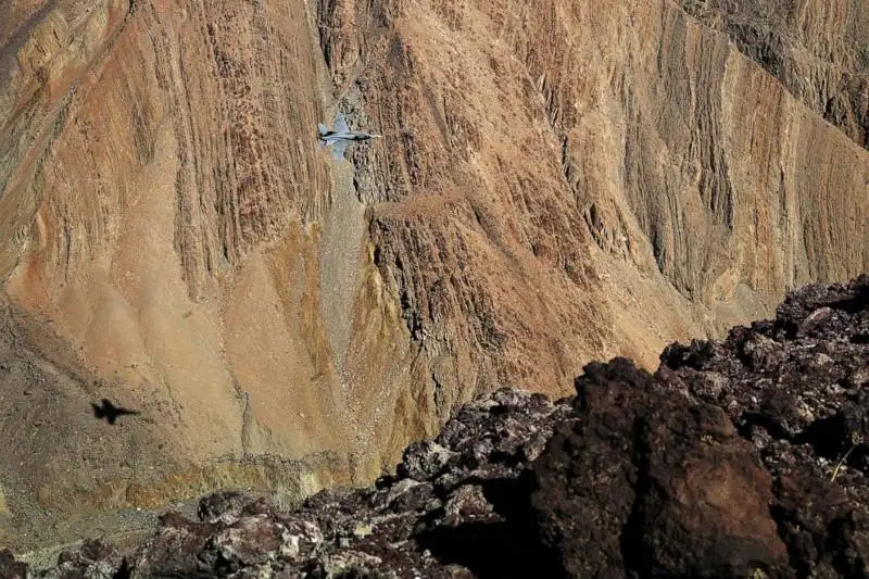 Крушение истребителя ВМС США в каньоне Звездных войн: 7 пострадавших