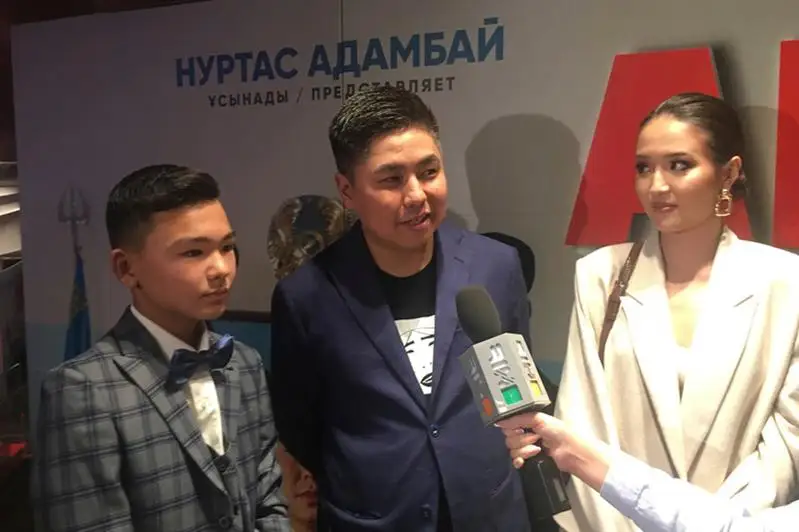 О совпадениях, выдуманных и реальных историях в комедии «Аким» рассказал Нуртас Адамбай