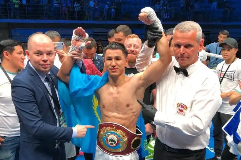 Казахстанский боксер с 24 победами начал подготовку к возвращению на ринг