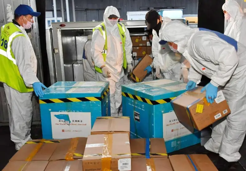 Джек Ма направил в Казахстан тест-системы и аппараты ИВЛ