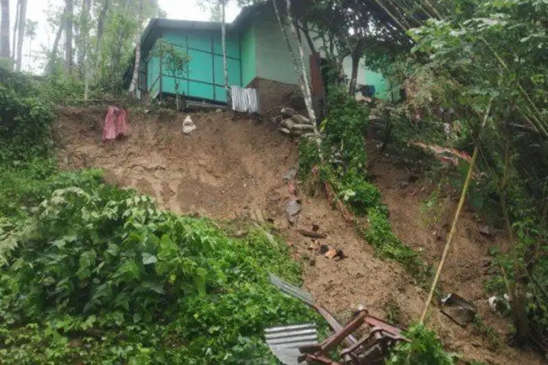 20 человек, включая детей, погибли в результате оползней в Индии