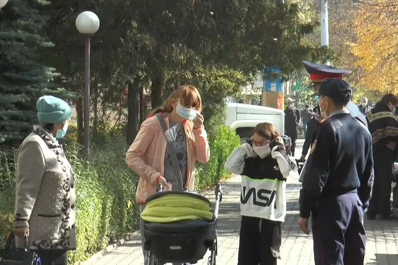 По соблюдению карантинных норм усилена работа полицейских в Алматы