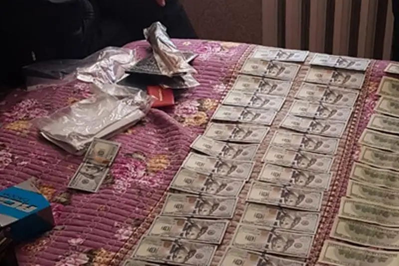 На взятке попался судья Туркестанского областного суда