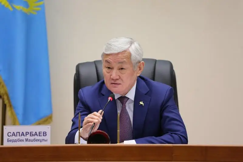 Дефицит земли и кадров, субсидирование и сбыт - проблемы крестьян выслушал Бердибек Сапарбаев