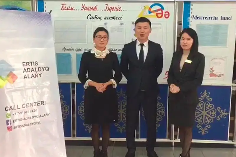 Челлендж запустили в Павлодарской области против подарков учителям