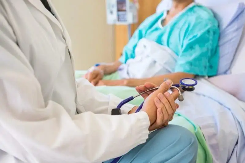 Спасибо за заботу – пациентка, вылечившаяся от пневмонии, поблагодарила врачей Костанайского провизорного стационара