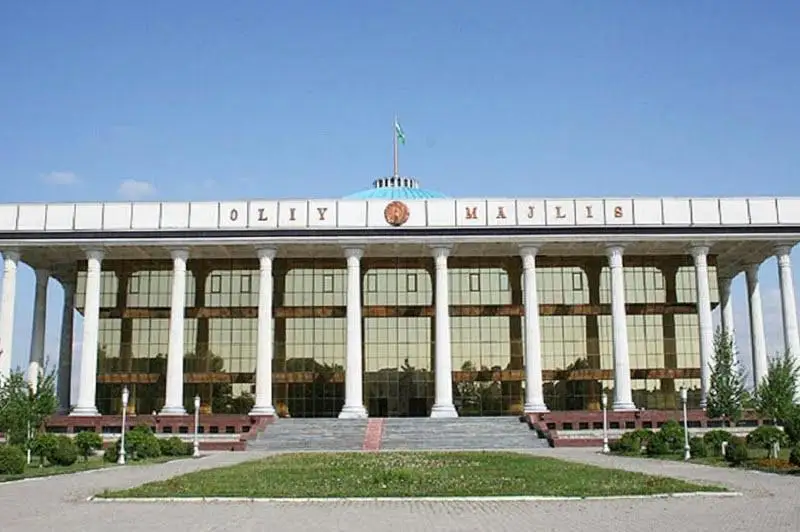 Либерально-демократическая партия победила на парламентских выборах в Узбекистане