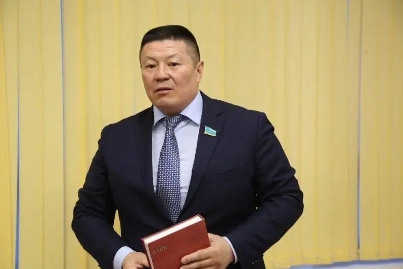 Мажилисмен отметил важность подписанного Главой государства закона о ветеранах