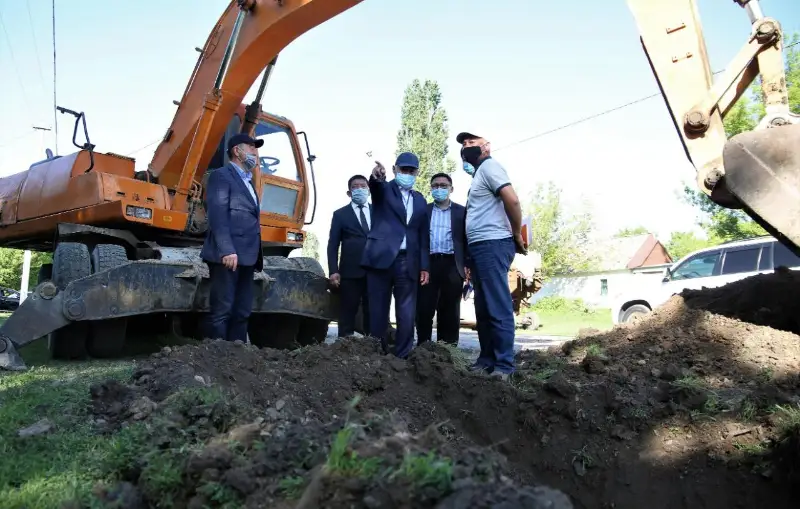 Бердибек Сапарбаев: Без контроля строительных работ общественностью – это деньги на ветер