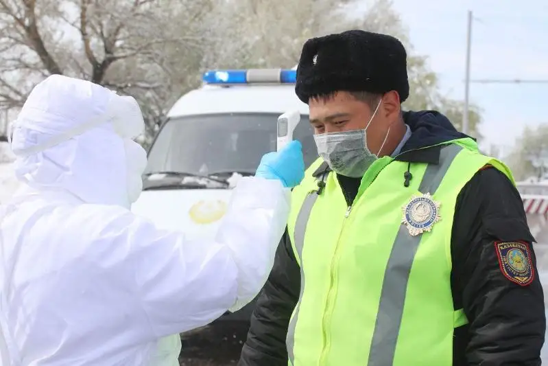 Как защищены от коронавируса жамбылские полицейские на блокпостах