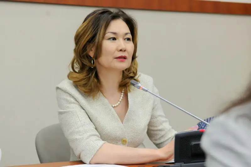 Как работать госслужащим в условиях ЧП – пояснение АДГС РК