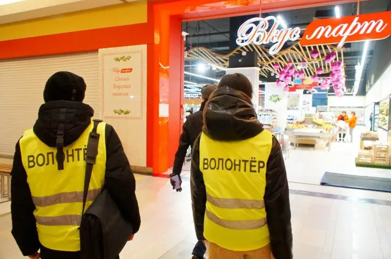 Столичные волонтеры раздали около 500 кг картофеля малообеспеченным семьям