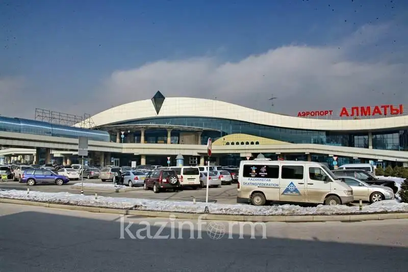 В аэропорту Алматы предупредили о возможном изменении в расписании рейсов из-за тумана