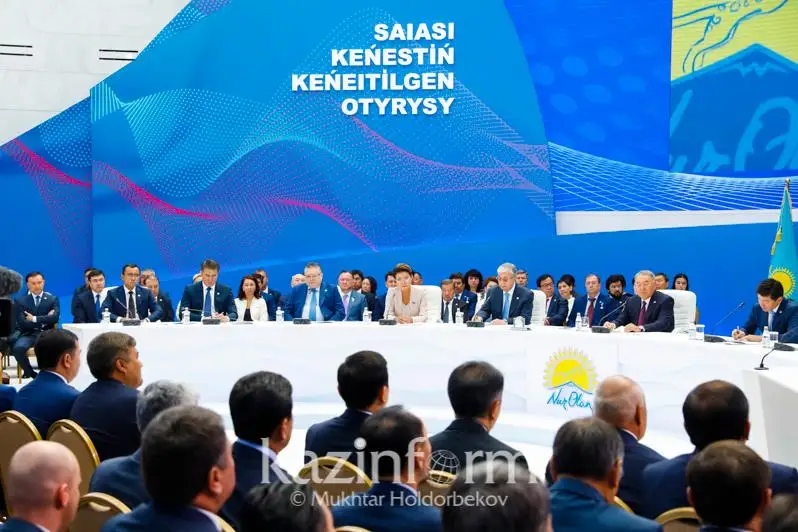 Елбасы объявил повестку расширенного заседания Политсовета партии «Nur Otan»