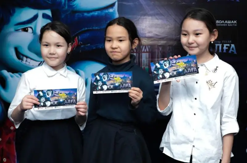 Болашаковцы дублировали на казахский язык один из самых ожидаемых мультфильмов года
