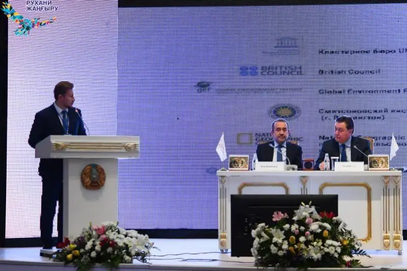 О проводимых в Казахстане масштабных археологических исследованиях рассказал Андрей Хазбулатов