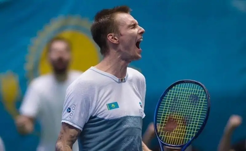 Казахстанские теннисисты улучшили положение в парном рейтинге ATP