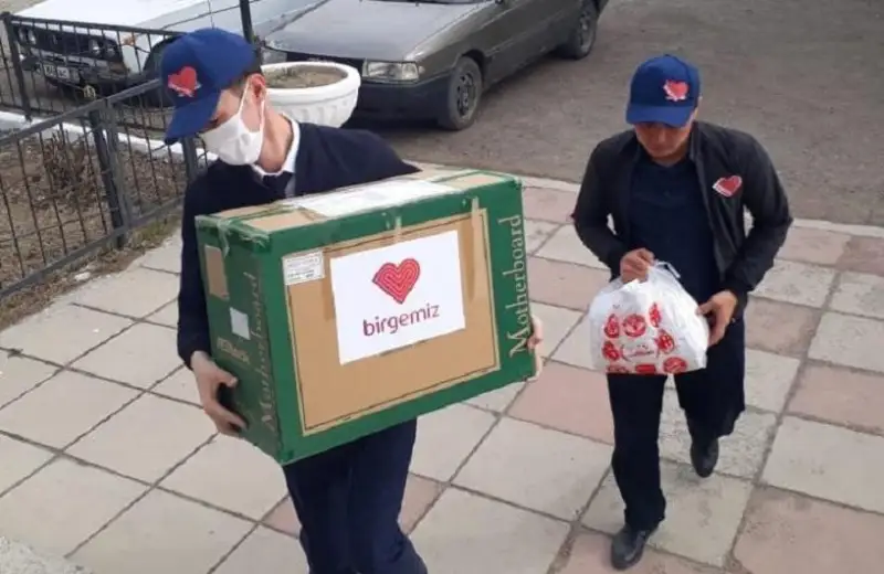 В Тюлькубасском районе Туркестанской области волонтеры раздали более 62 тысяч масок