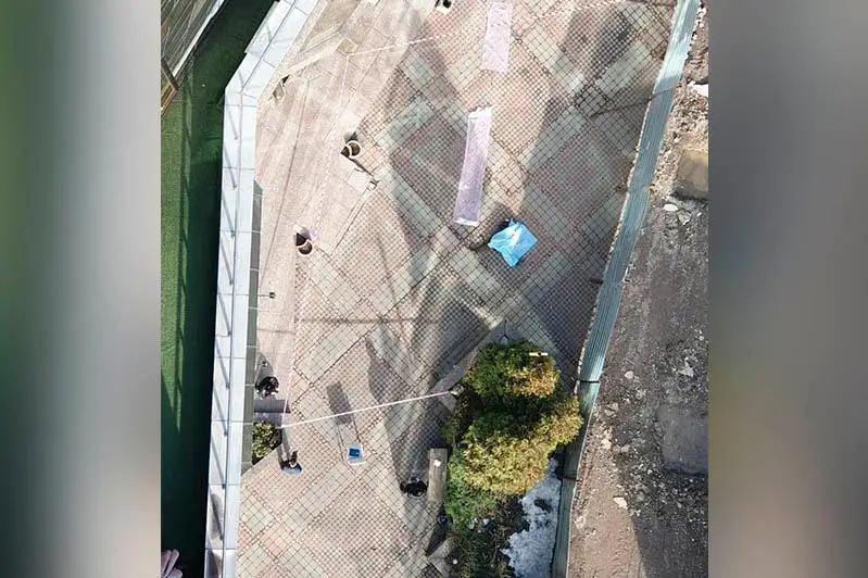 Мужчина упал с 12-го этажа БЦ «Нурлы Тау» в Алматы