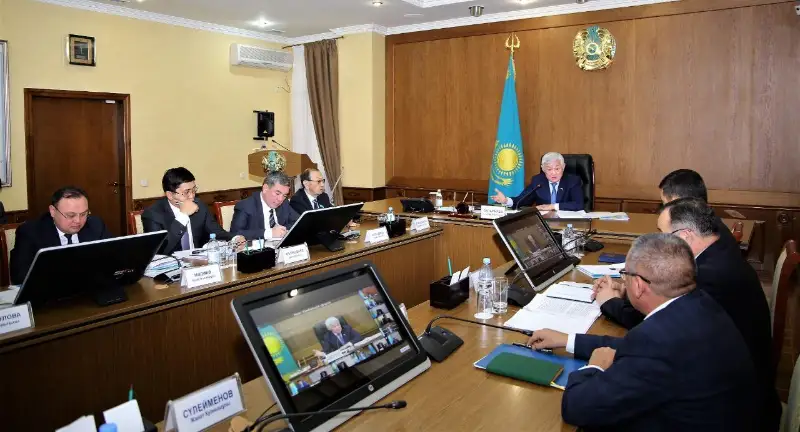 Бердибек Сапарбаев отчитал чиновников за неосвоение средств пилотного проекта по повышению доходов сельчан