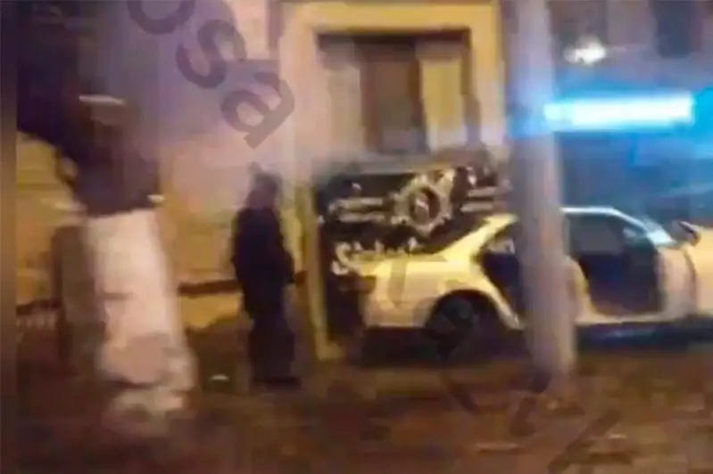 Автомобиль врезался в жилой дом в Усть-Каменогорске:  двое пострадали