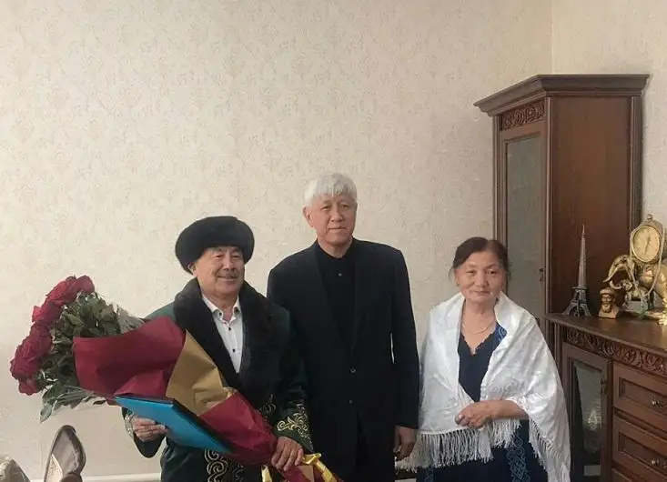 Поздравительную телеграмму от Президента получил известный писатель Жумабай Шаштайулы