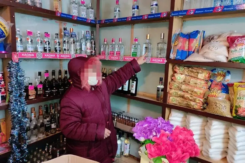 Нетрезвый покупатель ранил продавца в селе СКО