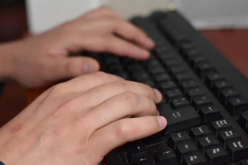 Осужденные теперь могут подавать обращения в электронном виде в Казахстане