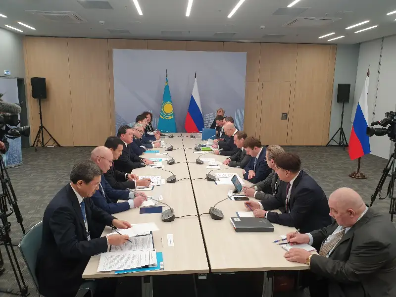 В Москве прошла двусторонняя встреча глав правительств Казахстана и России