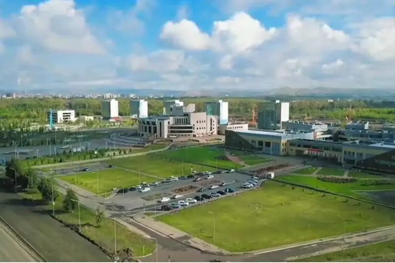 Около 30 многодетных семей отмечают новоселье в Усть-Каменогорске