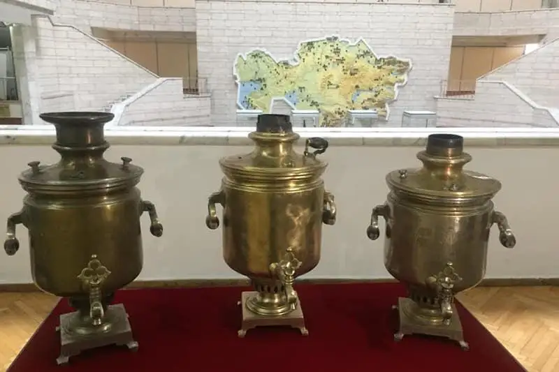 В Алматы открывается онлайн-выставка самоваров