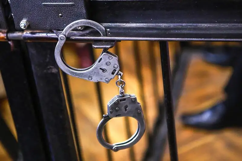 На пять лет лишили свободы экс-начальника СИЗО в Караганде