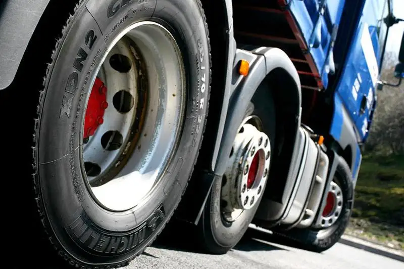 Грузовик с бытовой техникой пропал по пути из Москвы в Казахстан