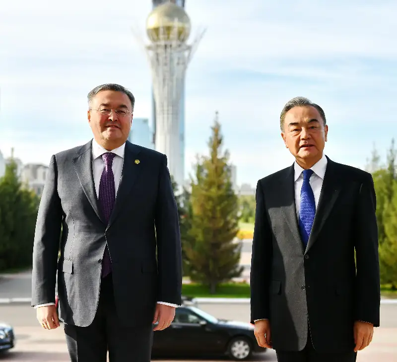 Министры иностранных дел Казахстана и Китая провели переговоры