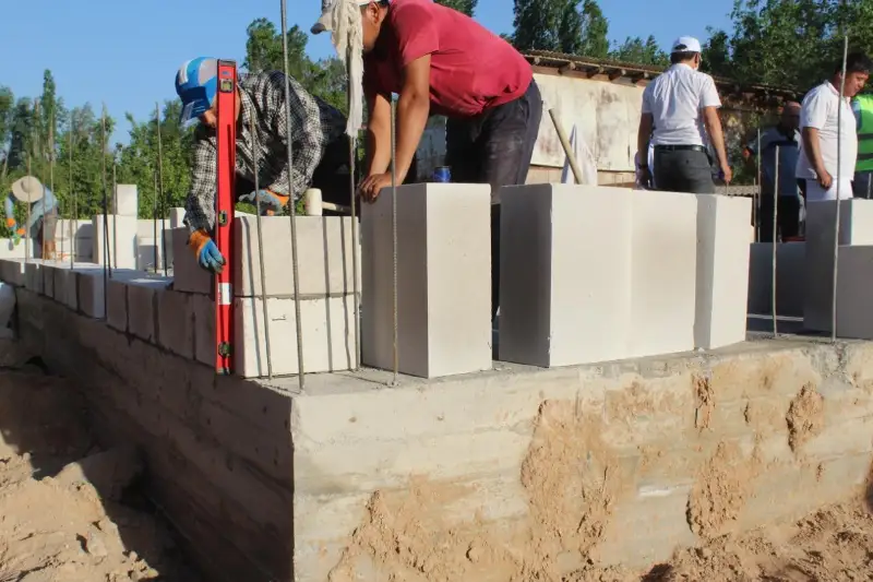 В Толебийском районе восстанавливают разрушенные селевым потоком дома