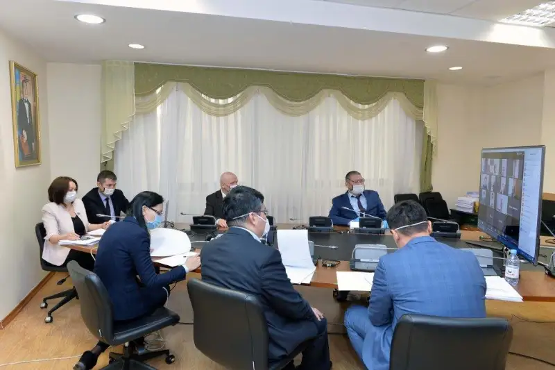 Мажилис продолжает работу над законопроектами для повышения участия женщин и молодежи в жизни страны