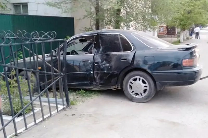 Насмерть сбил пешехода на тротуаре нетрезвый водитель в Актобе