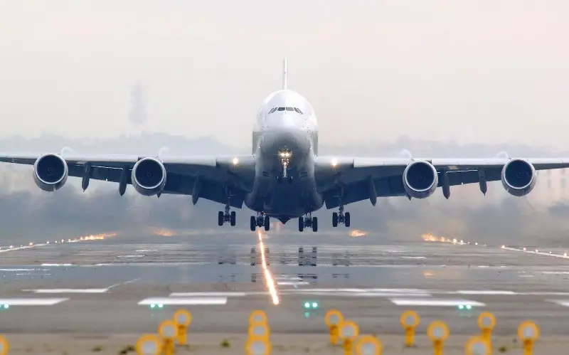 Около 600 пассажиров с международных рейсов изолировали в Нур-Султане