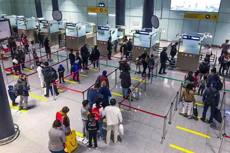 «Дисциплинированный» рейс: у всех прибывших в столицу авиапассажиров были ПЦР-справки