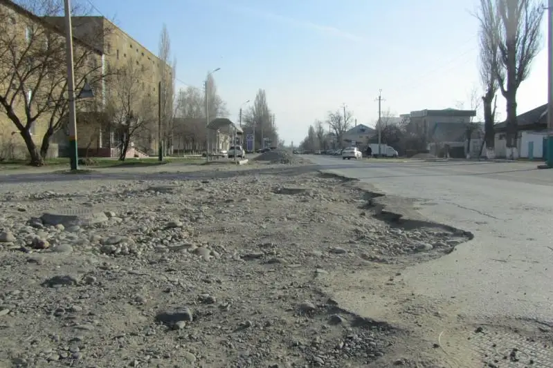 70 должностных лиц наказали за плохие дороги в Жамбылской области