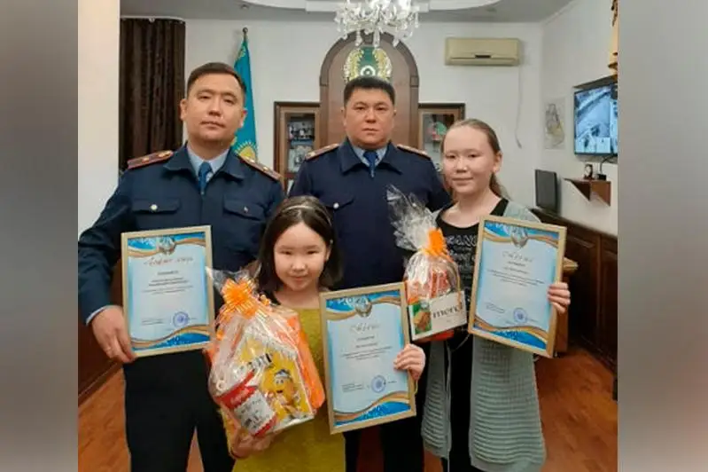 В Павлодарской области школьницы помогли полиции