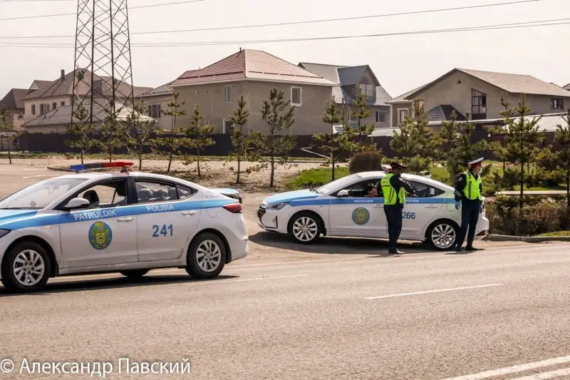 Спецоперация: 10 таксистов задержаны за вывоз алматинцев из карантинной зоны