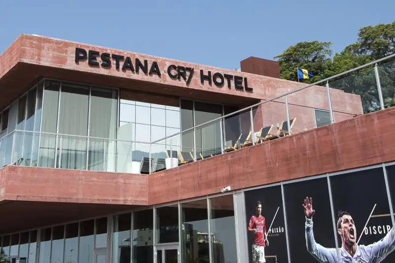 Криштиану Роналду не собирался отдавать свой отель под больницу