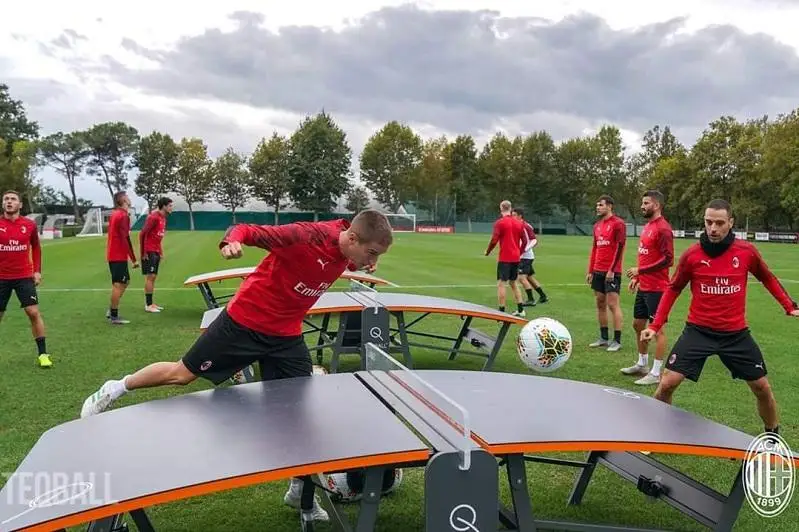 В Нур-Султане популяризируют венгерскую игру текбол